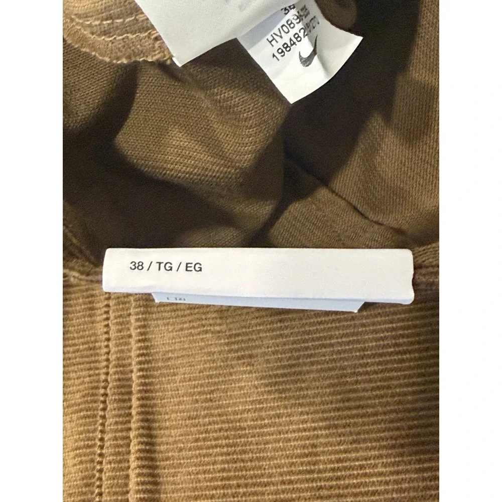 Nike Sportswear Club Woven Cargo Shorts Khaki HV0899-235 Mens Size 38 NWT